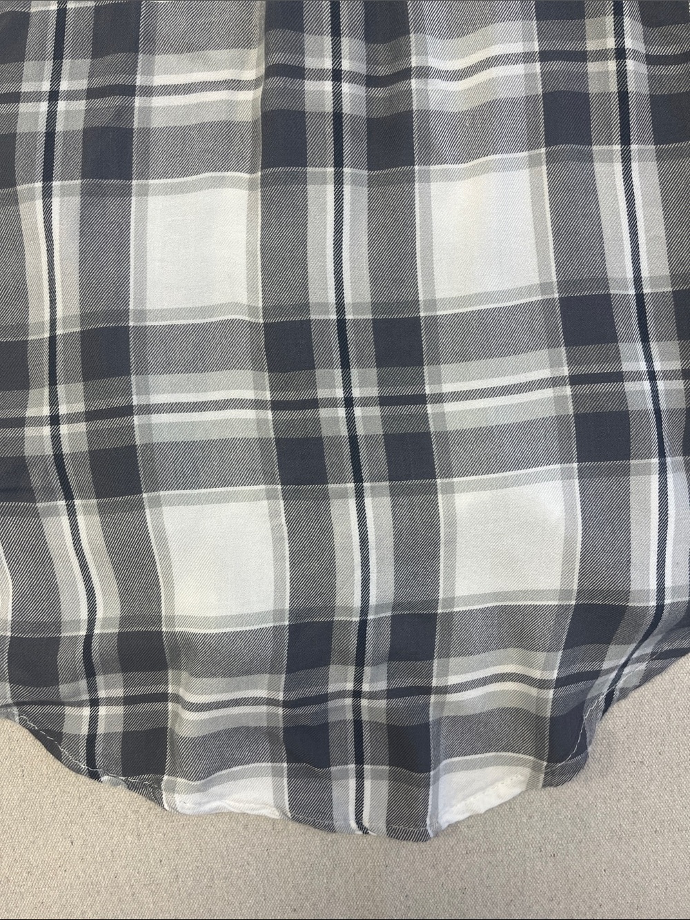 ALYA Womens Small Plaid Button Down Shirt Gray White Rayon Roll Tab Sleeve - Picture 14 of 15